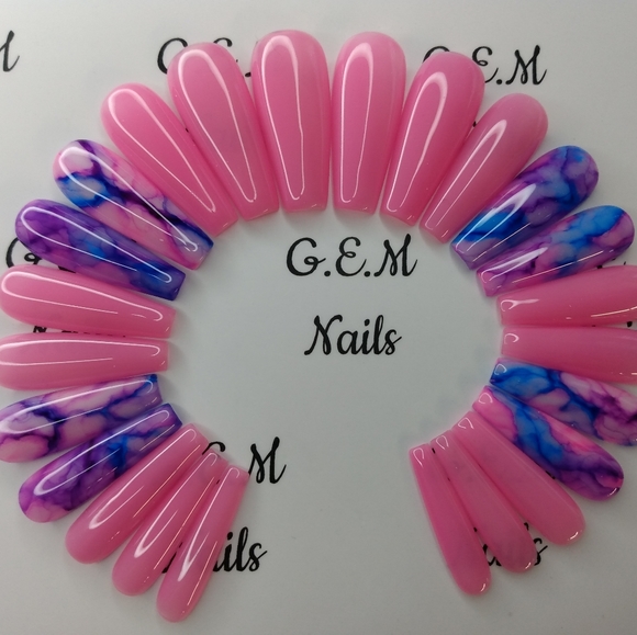 Press on nails (long coffin) - Picture 3 of 3